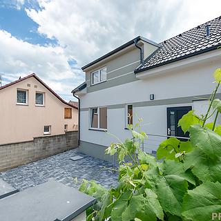 Pronájem rodinného domu 128 m² Kralupy nad Vltavou, Purkyňovo nám.