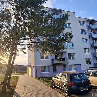 Pronájem bytu 1+kk a garsoniéry 42 m² Velká nad Veličkou