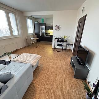 Prodej bytu 2+kk 43 m² Olomouc Lazce, Dlouhá