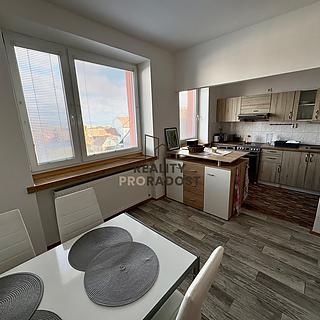 Pronájem bytu 2+1 65 m² Zaječí