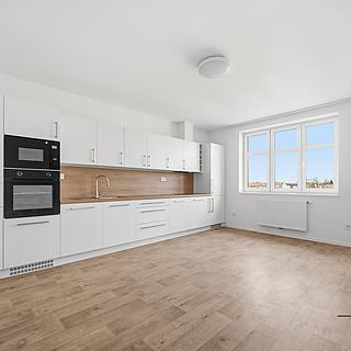 Pronájem bytu 3+kk 58 m² Pardubice Zelené Předměstí, Teplého