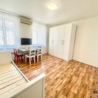 Pronájem bytu 1+kk a garsoniéry 31 m² Olomouc, Pavelčákova