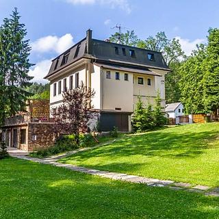 Pronájem hotelu, penzionu, 1200m&sup2;