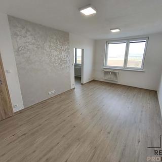 Pronájem bytu 3+1 78 m² Holešov, Novosady
