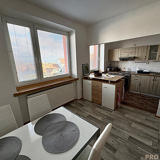 Pronájem bytu 2+1 65 m² Zaječí
