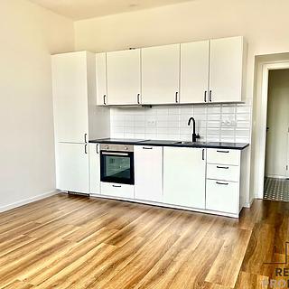 Pronájem bytu 2+kk 40 m&sup2; Praha