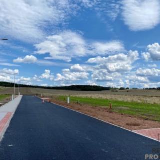 Prodej stavební parcely 1 002 m² Lišany