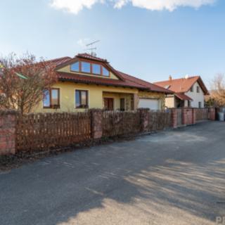 Prodej rodinného domu 293 m² Jezernice