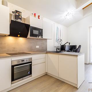 Prodej bytu 3+kk 75 m² Neratovice