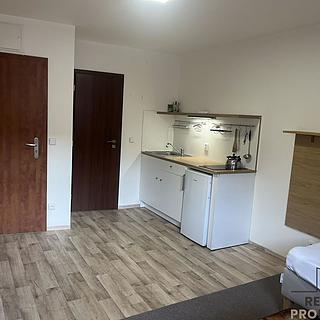 Pronájem bytu 1+kk, garsoniery 31 m² Znojmo