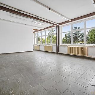 Pronájem obchodu 43 m² Řečany nad Labem, 1. máje