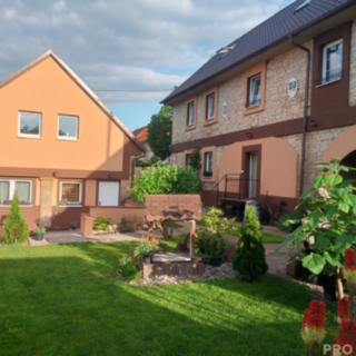 Pronájem pokoje 230 m² Milý