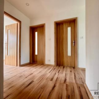Prodej bytu 3+1 73 m² Rousínov, V Sídlišti