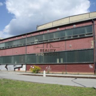 Pronájem skladu 2 000 m² Adamov