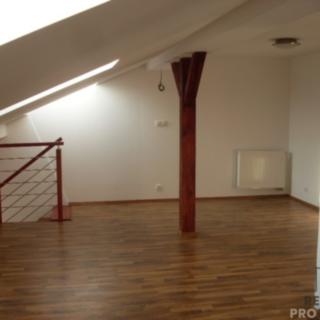 Pronájem bytu 2+kk 60 m² Praha Vysočany, Freyova