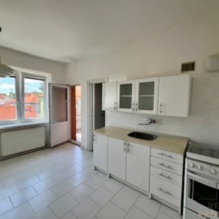 Prodej bytu 3+1 84 m² Hodonín, Pr. Veselého