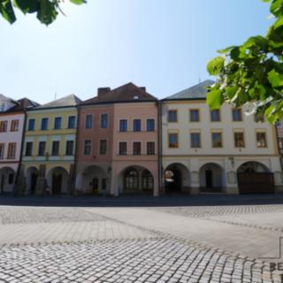 Pronájem bytu 1+kk a garsoniéry 42 m² Hradec Králové, Malé náměstí