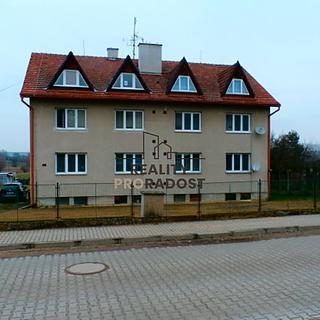 Prodej bytu 3+1 74 m² Božice