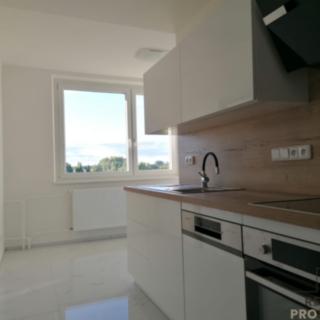 Pronájem bytu 2+1 62 m² Hodonín, Brandlova
