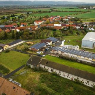 Prodej výrobního objektu 3 300 m² Radslavice