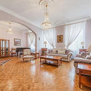 Prodej bytu 4+1 165 m&sup2; Praha