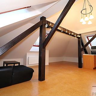 Pronájem bytu 2+kk 77 m² Brno