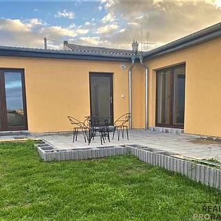 Pronájem bytu 2+kk 80 m² Smečno