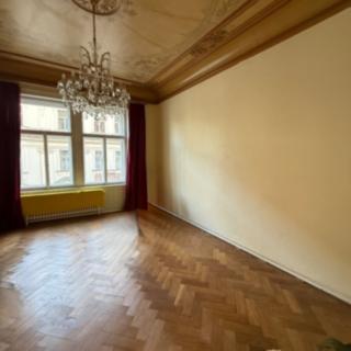 Pronájem bytu 4+1 120 m² Praha Staré Město, Staroměstské náměstí