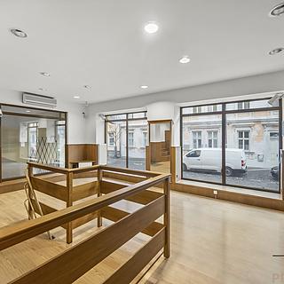 Pronájem obchodu 65 m&sup2; Pardubice