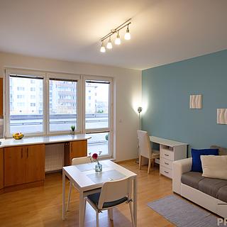 Pronájem bytu 2+kk 51 m² Olomouc Nové Sady, Novosadský dvůr