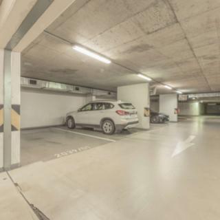 Pronájem parkovacího místa 15 m² Praha