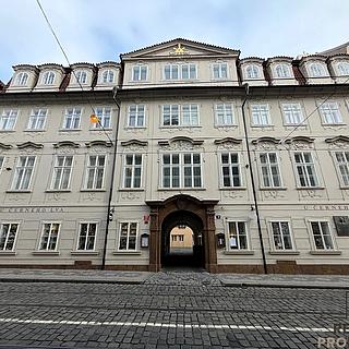 Pronájem kanceláře 21 m² Praha Malá Strana, Karmelitská