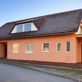 Prodej rodinného domu 300 m&sup2; Cetkovice