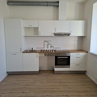 Pronájem bytu 1+kk a garsoniéry 22 m² Brno Černá Pole, Mathonova