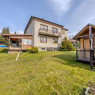 Prodej rodinného domu 184 m&sup2; Staříč