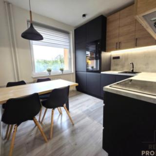 Prodej bytu 3+1 72 m² Třinec, Erbenova
