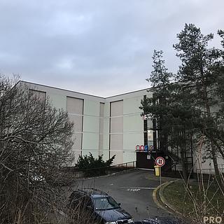 Pronájem garáže 18 m² Praha Kobylisy, Frýdlantská