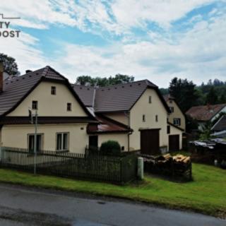 Prodej rodinného domu 150 m² Jimramov Ubušín