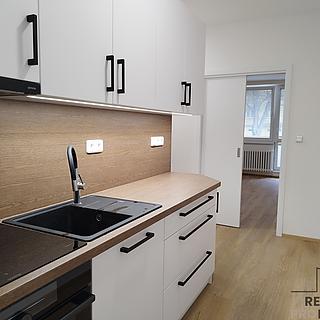 Pronájem bytu 2+kk, 38m²