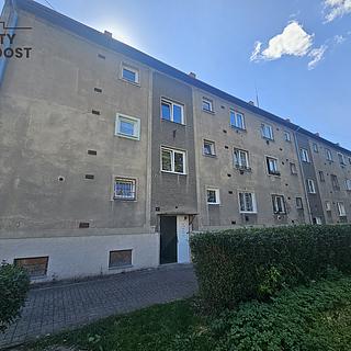 Pronájem bytu 2+1 48 m² Bílina Teplické Předměstí, Sídliště SHD