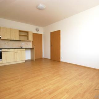 Pronájem bytu 2+kk 27 m² Brno