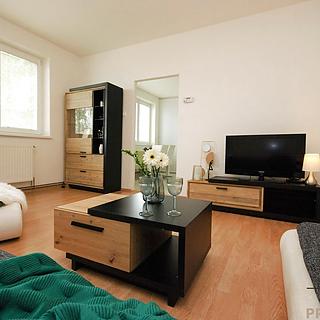 Prodej bytu 3+1 80 m² Drnholec, Hrušovanská