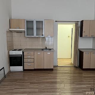 Pronájem bytu 1+1 56 m&sup2; Ústí nad Labem