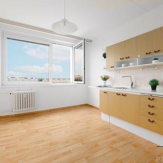 Pronájem bytu 3+1 77 m² Praha