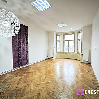 Pronájem bytu 2+1 54 m² Praha Nusle, náměstí Generála Kutlvašra