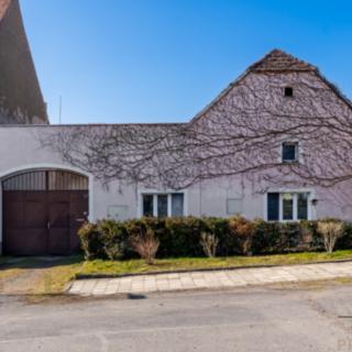 Prodej rodinného domu 187 m² Ročov