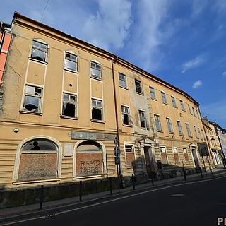 Prodej hotelu a penzionu 2 512 m² Zlaté Hory, nám. Svobody