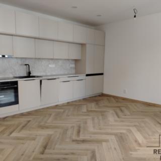 Pronájem bytu 2+kk 46 m² Znojmo, Pražákova