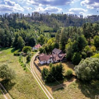 Prodej rodinného domu 360 m² Žďárec