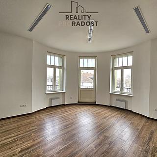 Pronájem kanceláře 62 m&sup2; Hodonín